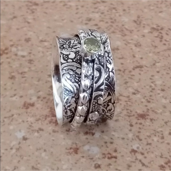 Silver meditation spinner rings with Gemstones - Picture 4 of 10